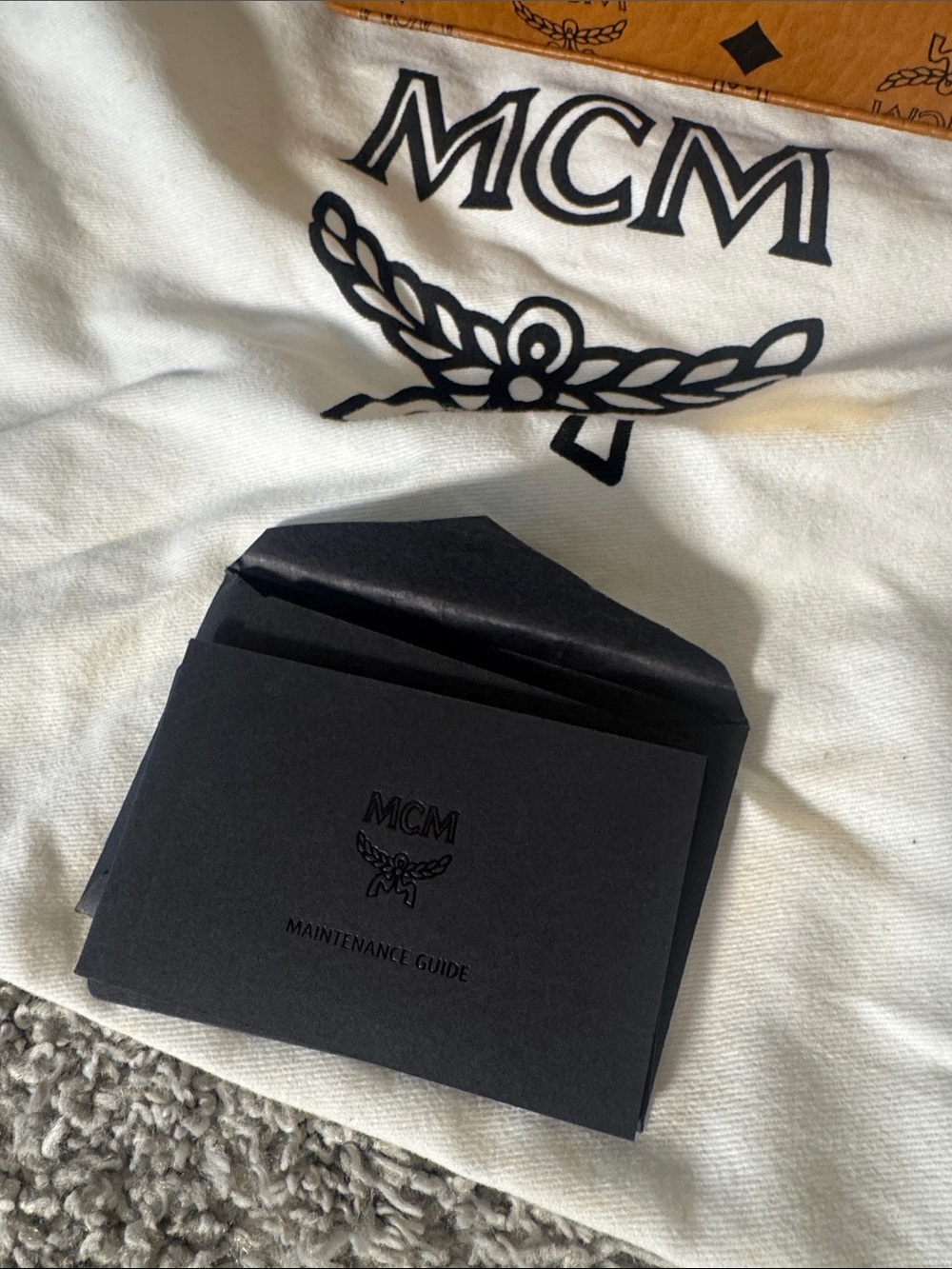 MCM Cognac Visetos Vanity Case with Black Trim and Gold Hardware - Picture 5 of 9